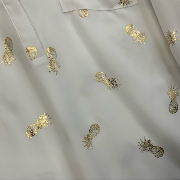 Torrid Harper Gold Pineapple 3/4 Sleeve V-Neck Blouse. Size 00. (NWT). - Picture 6 of 10